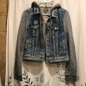 Women’s American Eagle jean jacket